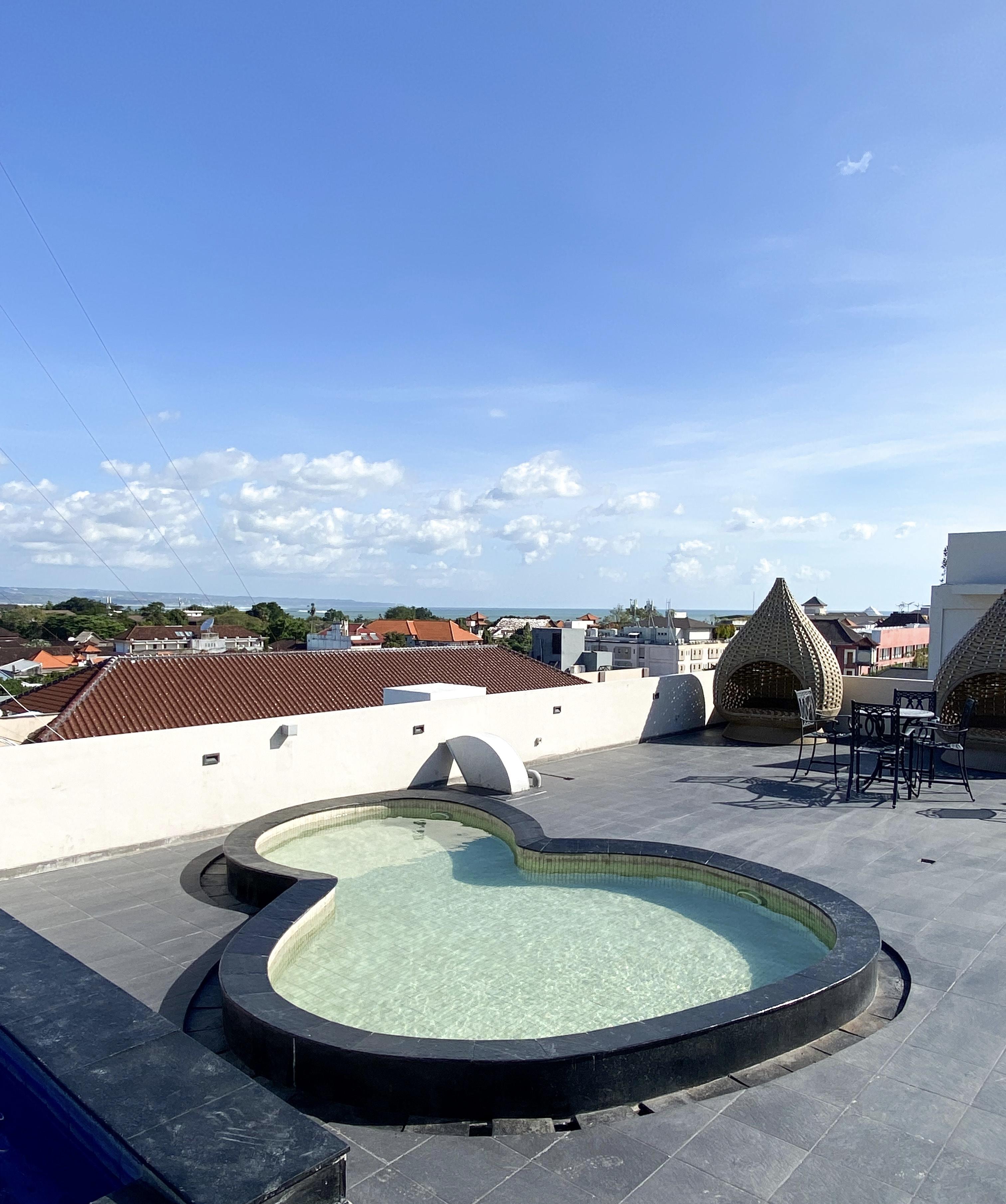 Boss Legian Hotel Powered By Archipelago Exterior foto